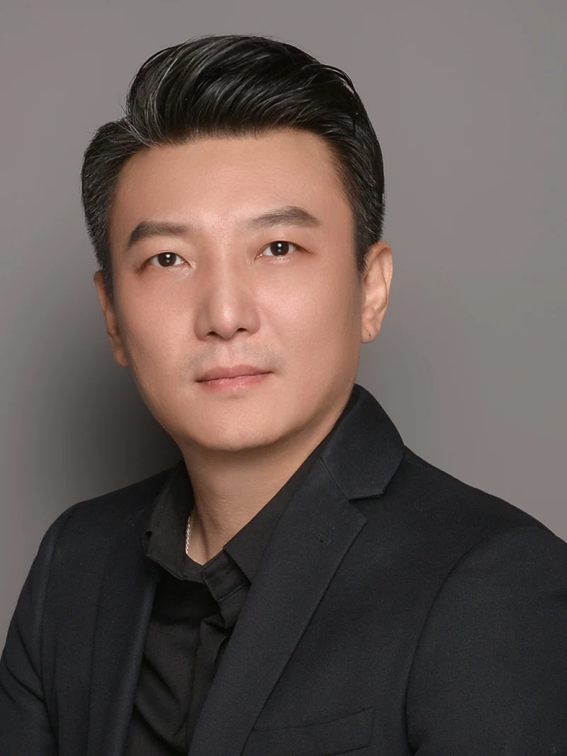杜知远肖像